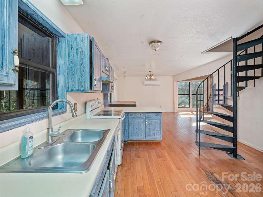966 Waites Hollifield Road, Marion, NC 28752.  MLS# CAR4364973, YatesRealty ID 8137. 