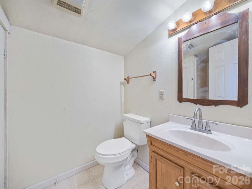 966 Waites Hollifield Road, Marion, NC 28752.  MLS# CAR4364973, YatesRealty ID 8137. 