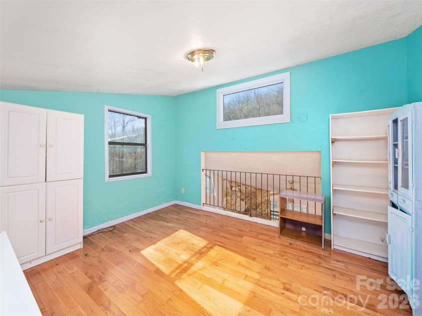 966 Waites Hollifield Road, Marion, NC 28752.  MLS# CAR4364973, YatesRealty ID 8137. 