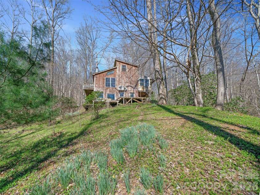 966 Waites Hollifield Road, Marion, NC 28752.  MLS# CAR4364973, YatesRealty ID 8137. 