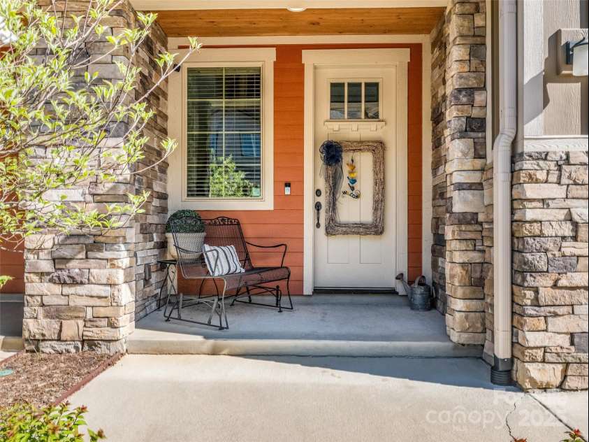 506 Sweet Birch Park Lane, Black Mountain, NC 28711.  MLS# CAR4245474, YatesRealty ID 8139. 
