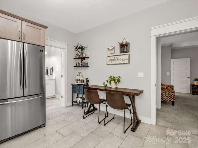 506 Sweet Birch Park Lane, Black Mountain, NC 28711.  MLS# CAR4245474, YatesRealty ID 8139. 