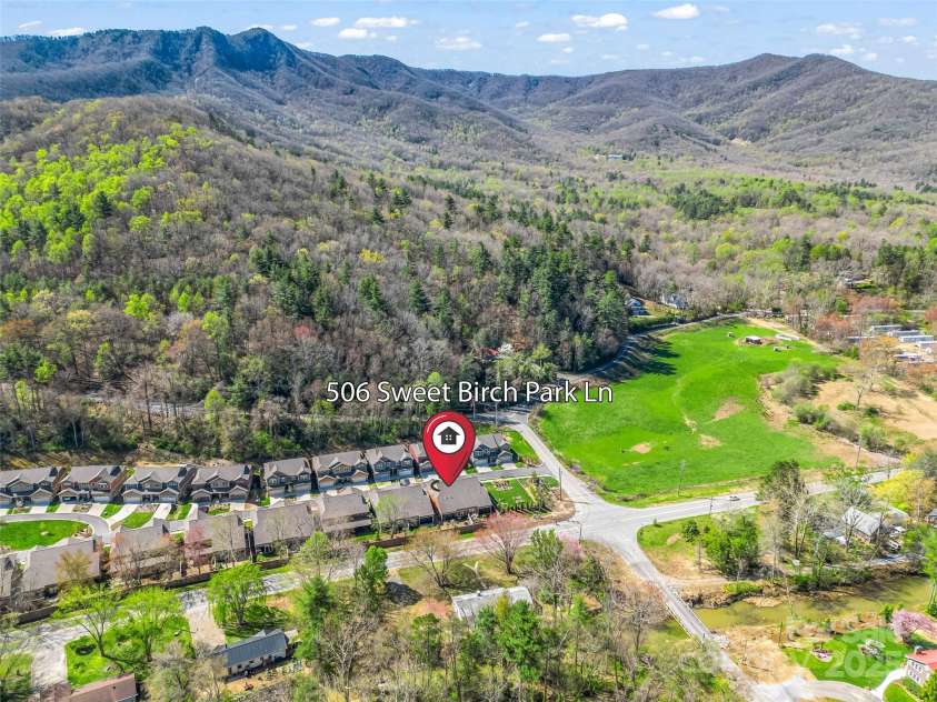 506 Sweet Birch Park Lane, Black Mountain, NC 28711.  MLS# CAR4245474, YatesRealty ID 8139. 