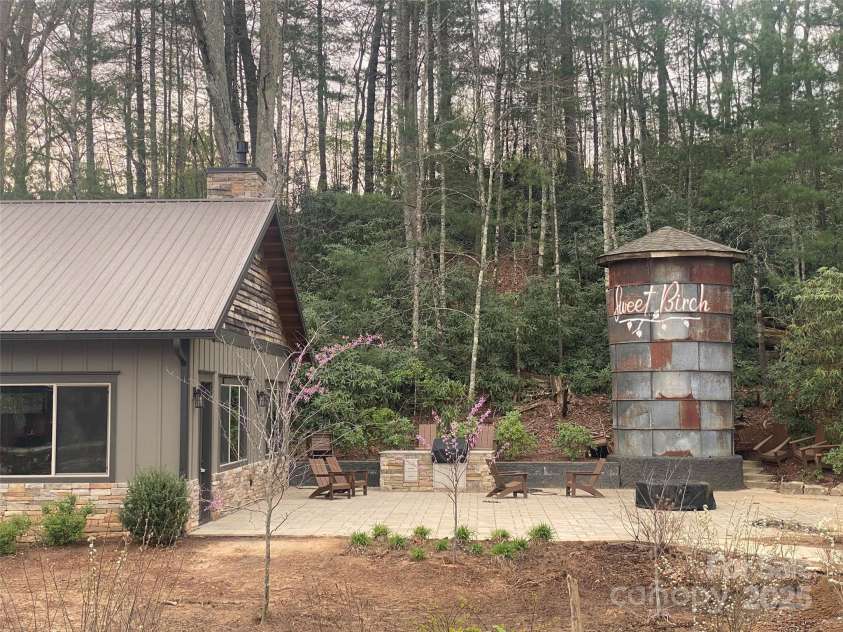 506 Sweet Birch Park Lane, Black Mountain, NC 28711.  MLS# CAR4245474, YatesRealty ID 8139. 