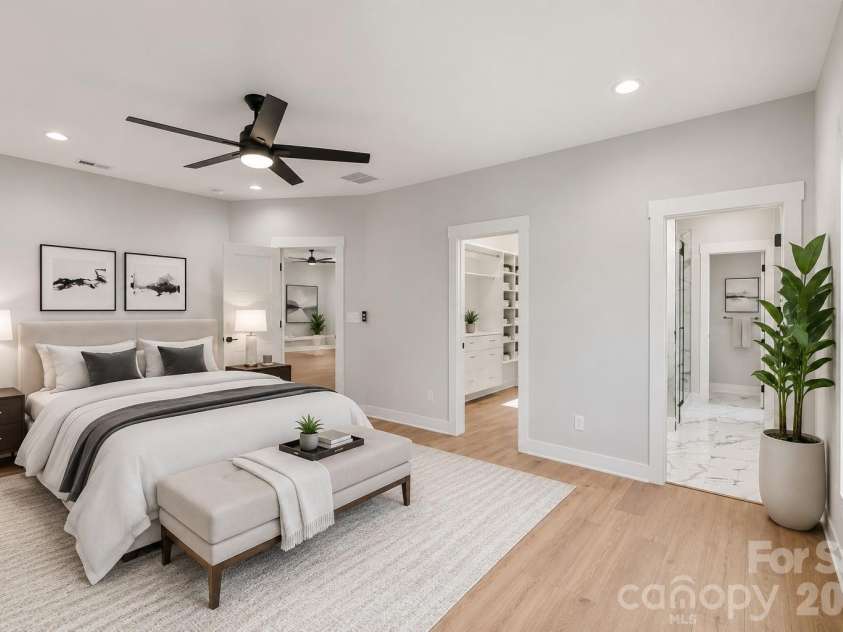 908 30th Avenue Drive, Hickory, NC 28601.  MLS# CAR4354674, YatesRealty ID 8139. 