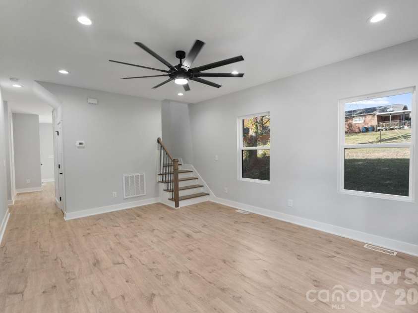 908 30th Avenue Drive, Hickory, NC 28601.  MLS# CAR4354674, YatesRealty ID 8139. FORMAL LIVING ROOM