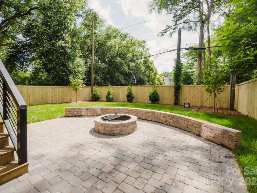 1625 Club Road, Charlotte, NC 28205.  MLS# CAR4260776, YatesRealty ID 814. 