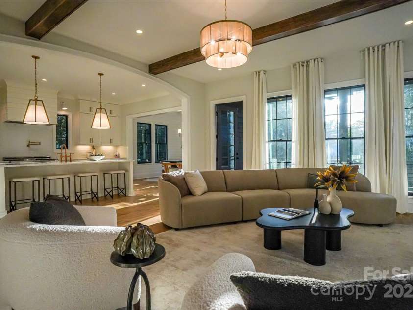 1625 Club Road, Charlotte, NC 28205.  MLS# CAR4260776, YatesRealty ID 814. 