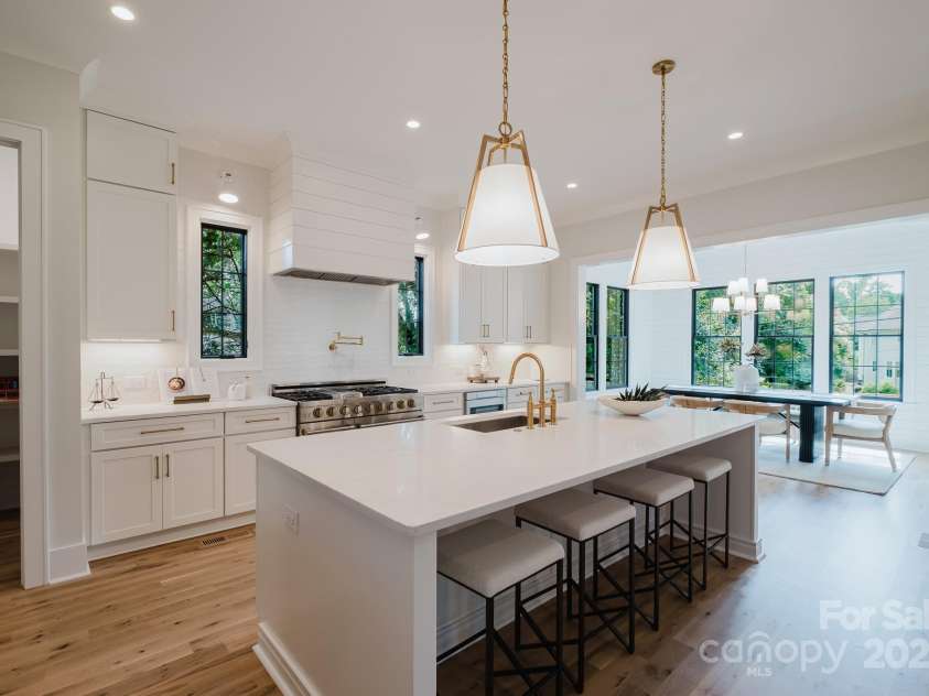 1625 Club Road, Charlotte, NC 28205.  MLS# CAR4260776, YatesRealty ID 814. 