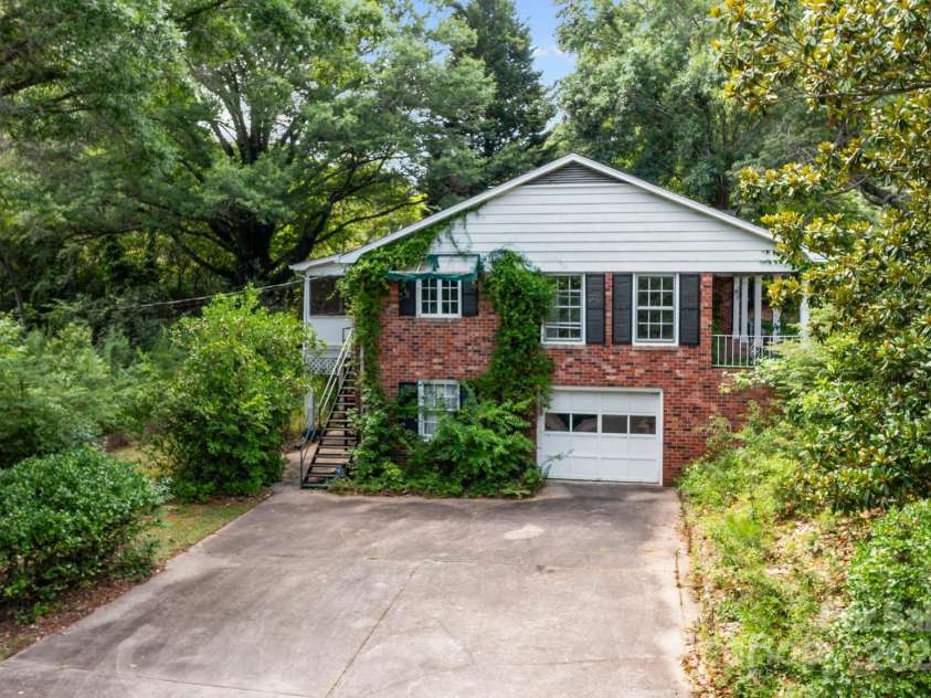 866 Concord Road, Davidson, NC 28036.  MLS# CAR4160164, YatesRealty ID 814. 