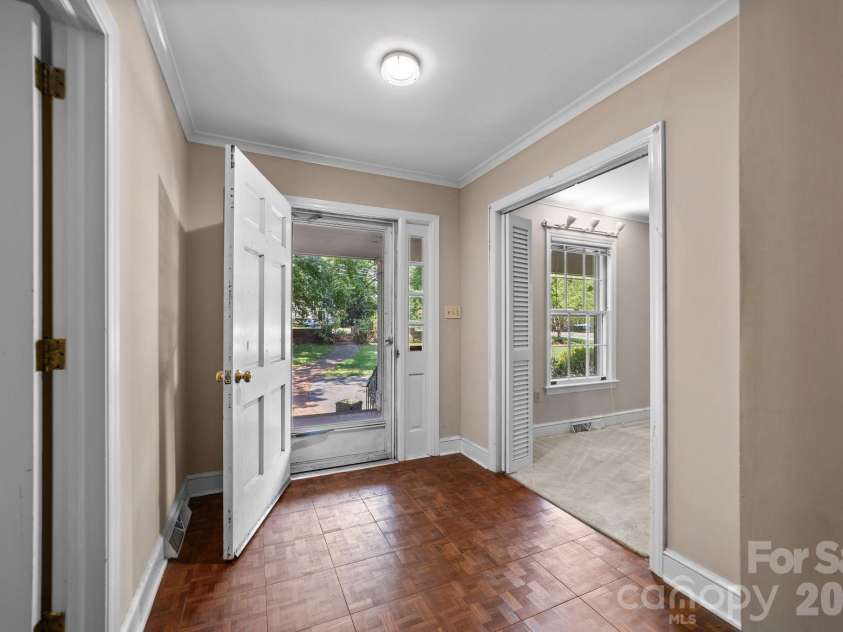 866 Concord Road, Davidson, NC 28036.  MLS# CAR4160164, YatesRealty ID 814. 