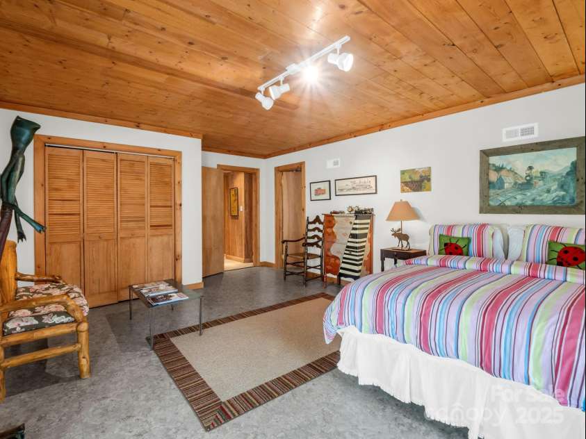 780 Rixhaven Drive, Saluda, NC 28773.  MLS# CAR4246411, YatesRealty ID 8140. 