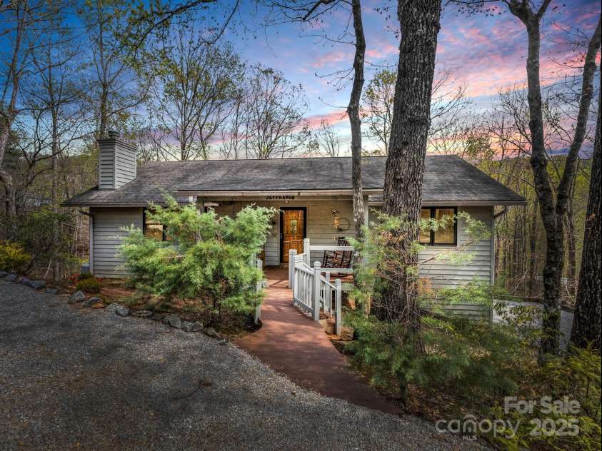 780 Rixhaven Drive, Saluda, NC 28773.  MLS# CAR4246411, YatesRealty ID 8140. 