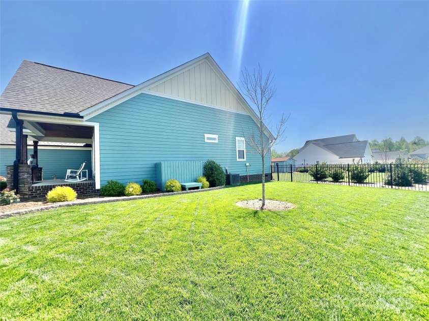 1050 Coppergate Drive, Salisbury, NC 28147.  MLS# CAR4248915, YatesRealty ID 8142. 