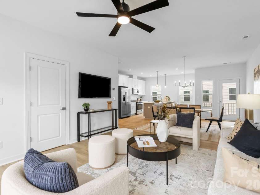 3920 Hager Drive, Charlotte, NC 28208.  MLS# CAR4350564, YatesRealty ID 8142. 