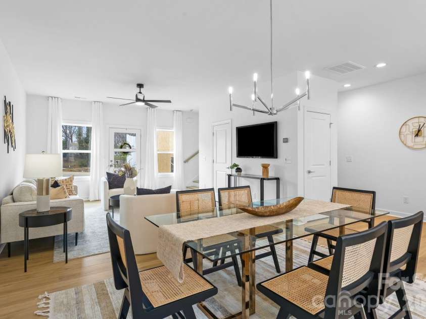 3920 Hager Drive, Charlotte, NC 28208.  MLS# CAR4350564, YatesRealty ID 8142. 