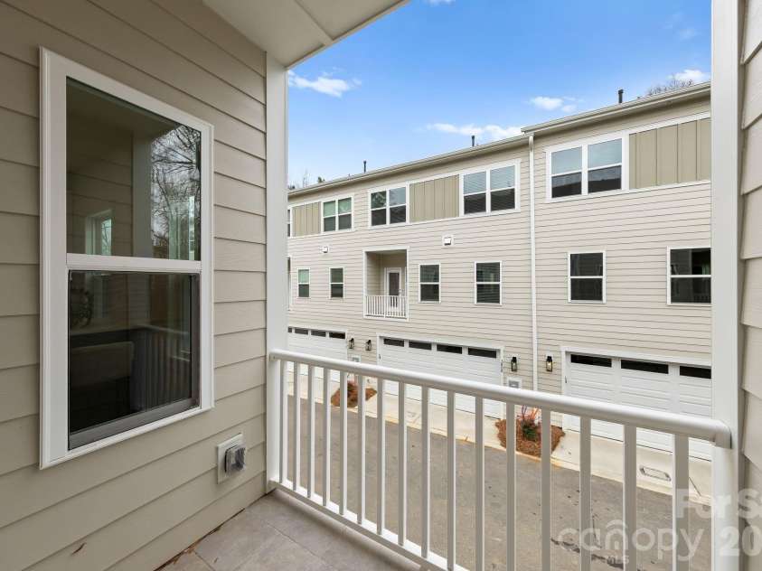 3920 Hager Drive, Charlotte, NC 28208.  MLS# CAR4350564, YatesRealty ID 8142. 