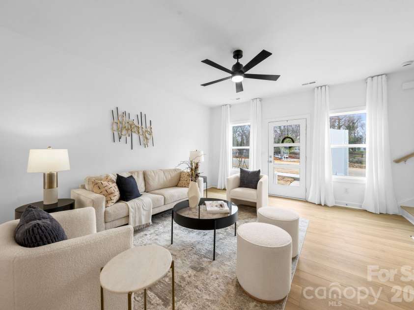 3920 Hager Drive, Charlotte, NC 28208.  MLS# CAR4350564, YatesRealty ID 8142. 