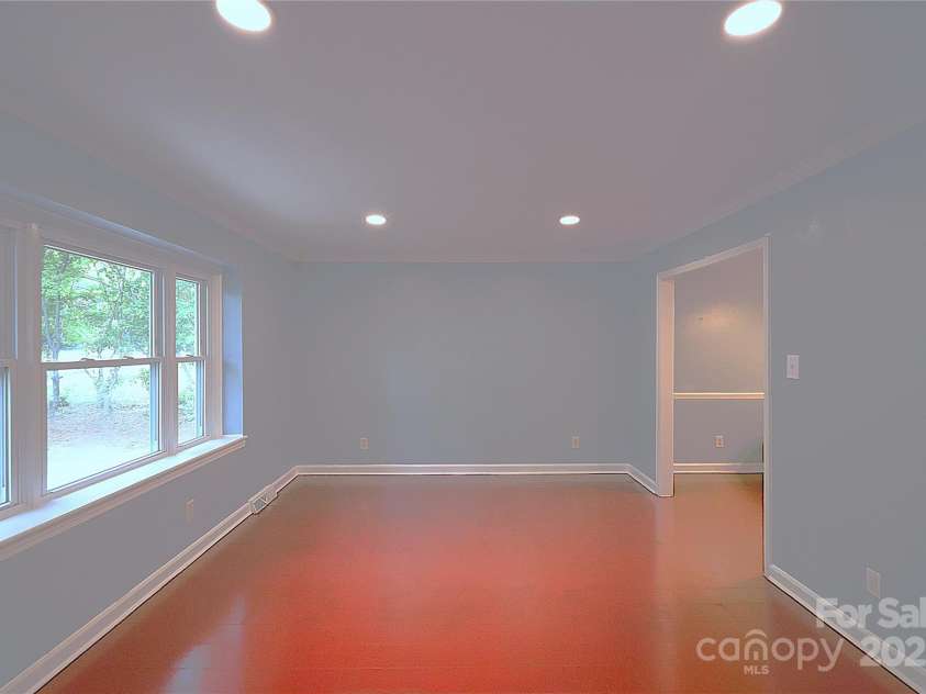 6126 Eagle Peak Drive, Charlotte, NC 28214.  MLS# CAR4224487, YatesRealty ID 8144. 