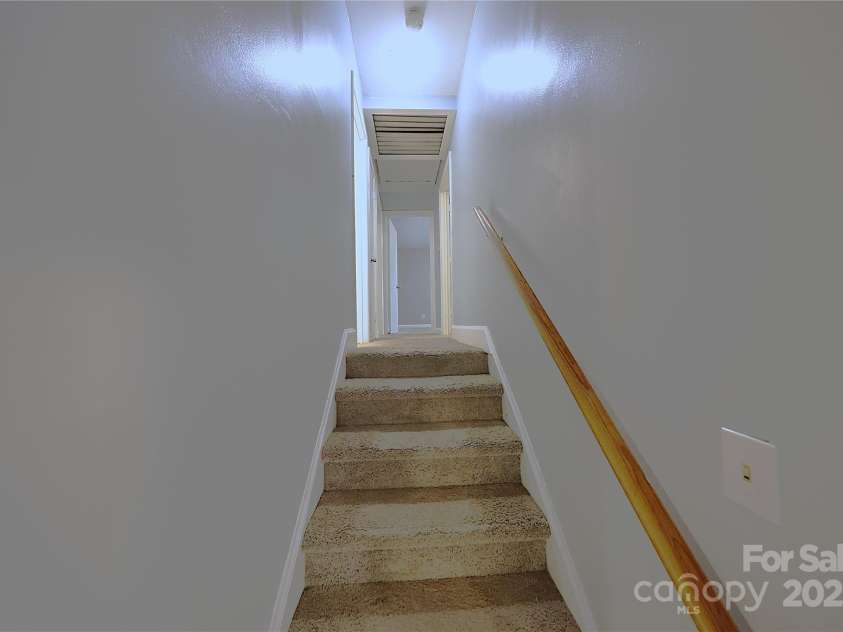 6126 Eagle Peak Drive, Charlotte, NC 28214.  MLS# CAR4224487, YatesRealty ID 8144. 