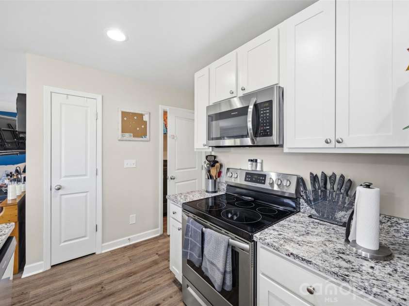 1375 Crawford Road, Rock Hill, SC 29730.  MLS# CAR4333374, YatesRealty ID 8148. 