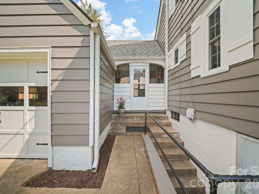 121 Johnson Street, Canton, NC 28716.  MLS# CAR4360270, YatesRealty ID 8149. 