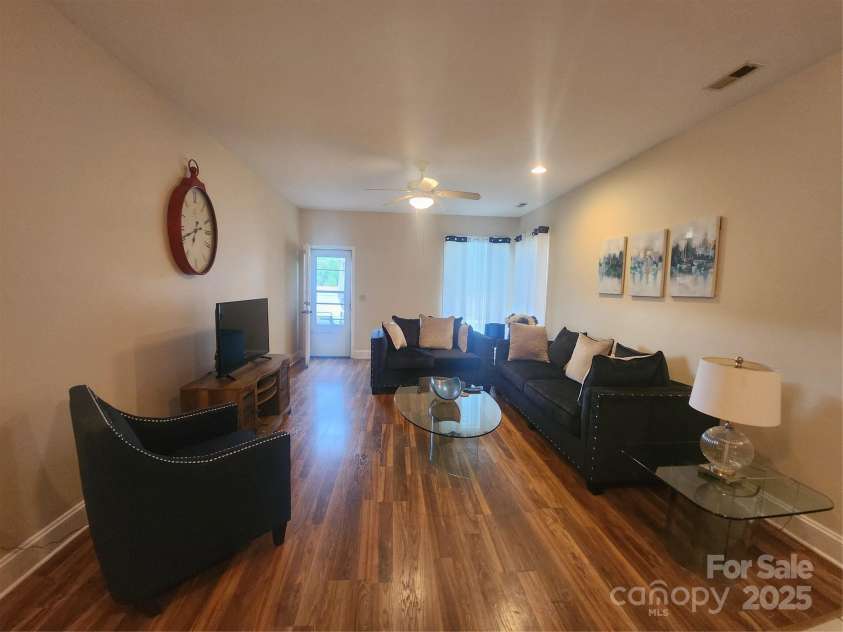 979 Chapel Road, Asheville, NC 28803.  MLS# CAR4219077, YatesRealty ID 815. 