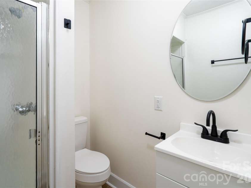 3115 Crestview Drive, Florence, SC 29501.  MLS# CAR4340430, YatesRealty ID 8150. 