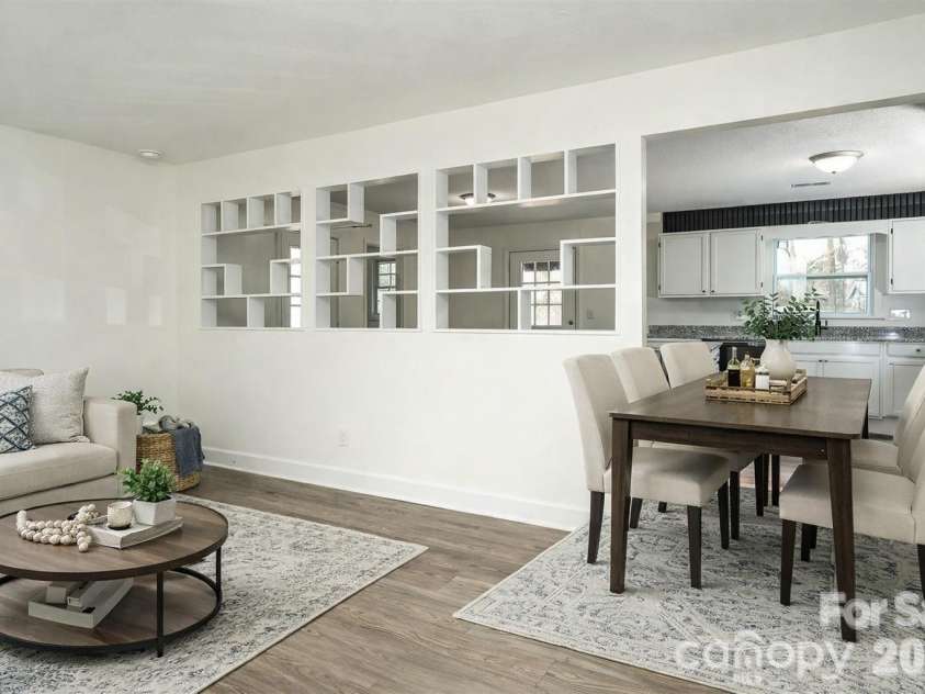 3115 Crestview Drive, Florence, SC 29501.  MLS# CAR4340430, YatesRealty ID 8150. Digitally staged