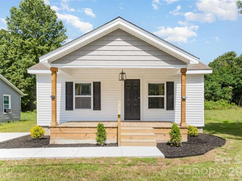 210 Marshall Street, Rock Hill, SC 29730.  MLS# CAR4364798, YatesRealty ID 8151. 