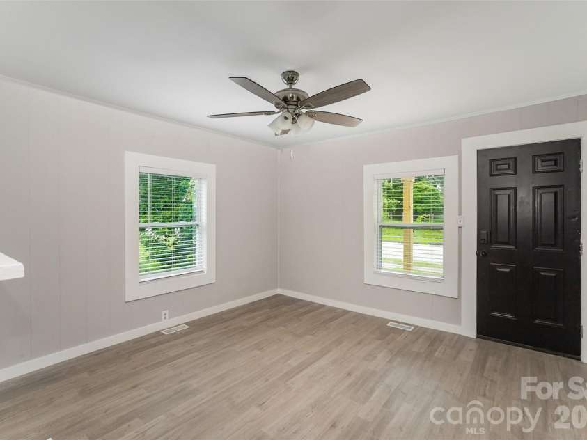 210 Marshall Street, Rock Hill, SC 29730.  MLS# CAR4364798, YatesRealty ID 8151. 