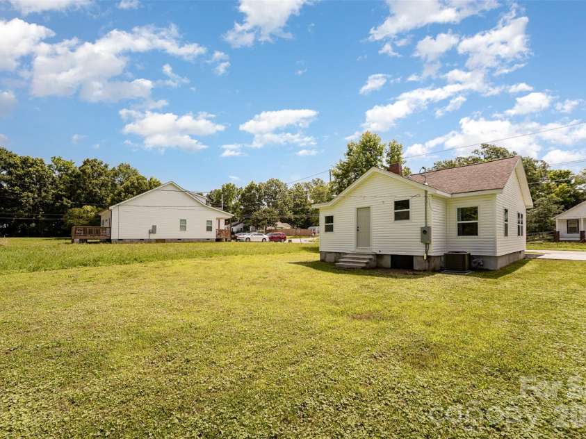 210 Marshall Street, Rock Hill, SC 29730.  MLS# CAR4364798, YatesRealty ID 8151. 