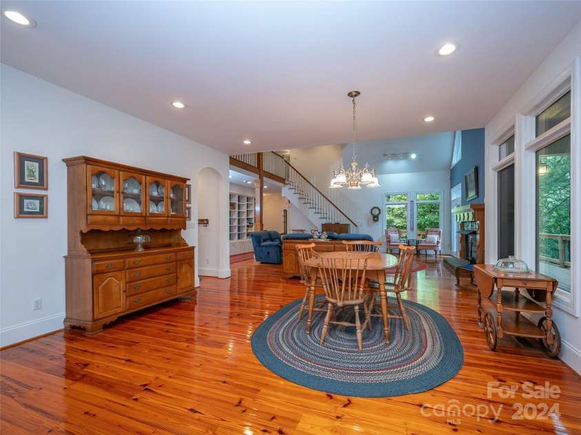 65 Winfield Cove, Saluda, NC 28773.  MLS# CAR4076540, YatesRealty ID 8151. Dining Area