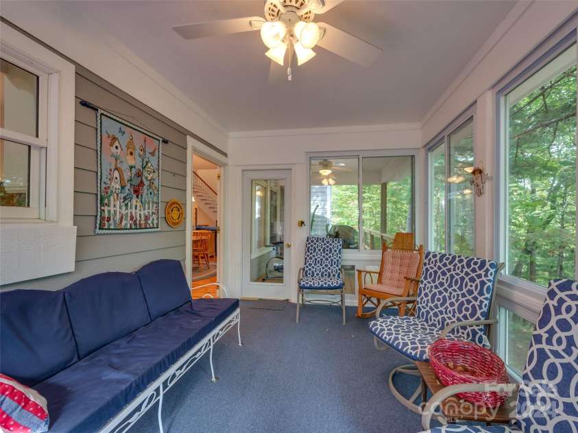 65 Winfield Cove, Saluda, NC 28773.  MLS# CAR4076540, YatesRealty ID 8151. Florida Room