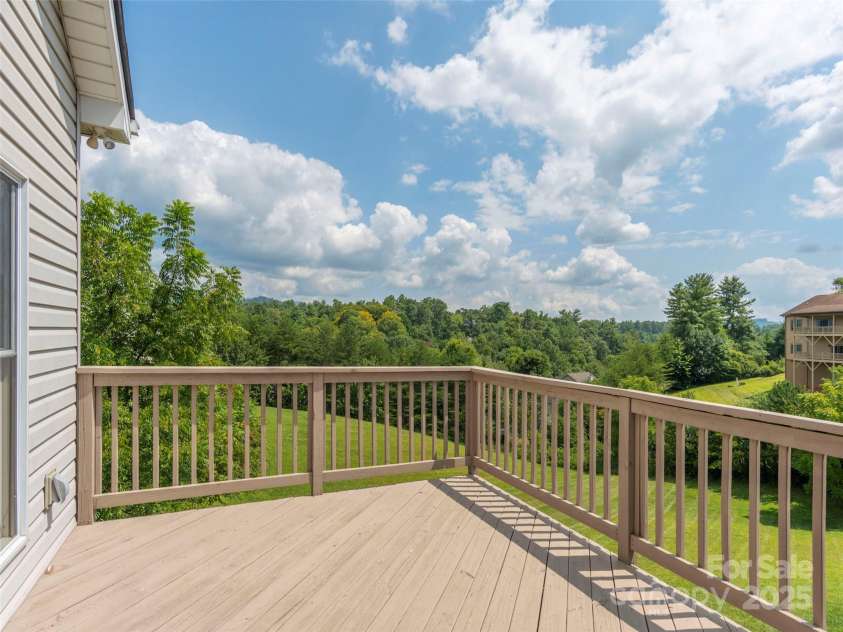 209 Velvet Lane, Weaverville, NC 28787.  MLS# CAR4176545, YatesRealty ID 8152. 