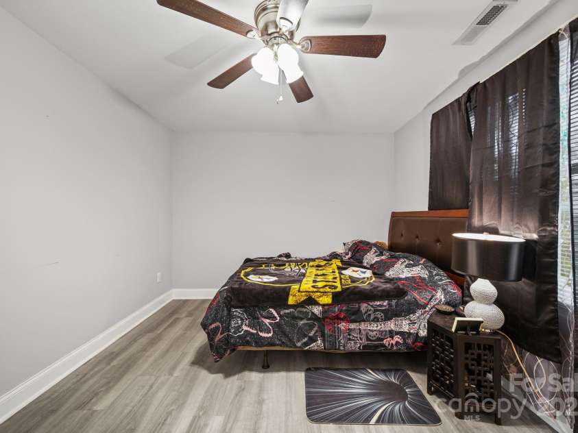 511 Carolina Avenue, Spencer, NC 28159.  MLS# CAR4304467, YatesRealty ID 8152. 