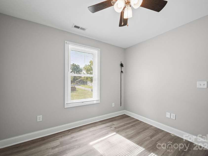 511 Carolina Avenue, Spencer, NC 28159.  MLS# CAR4304467, YatesRealty ID 8152. 