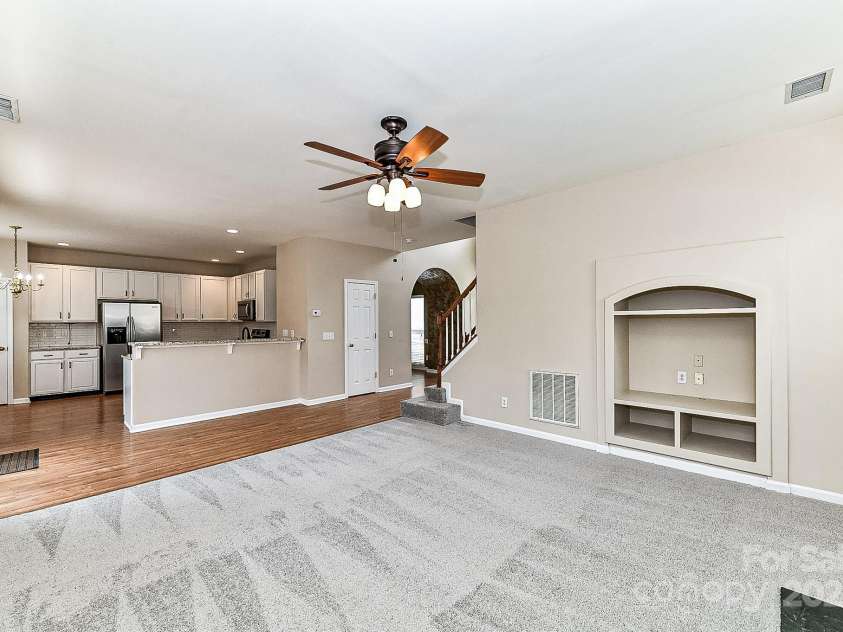 7713 Dunoon Lane, Charlotte, NC 28269.  MLS# CAR4223130, YatesRealty ID 8154. 
