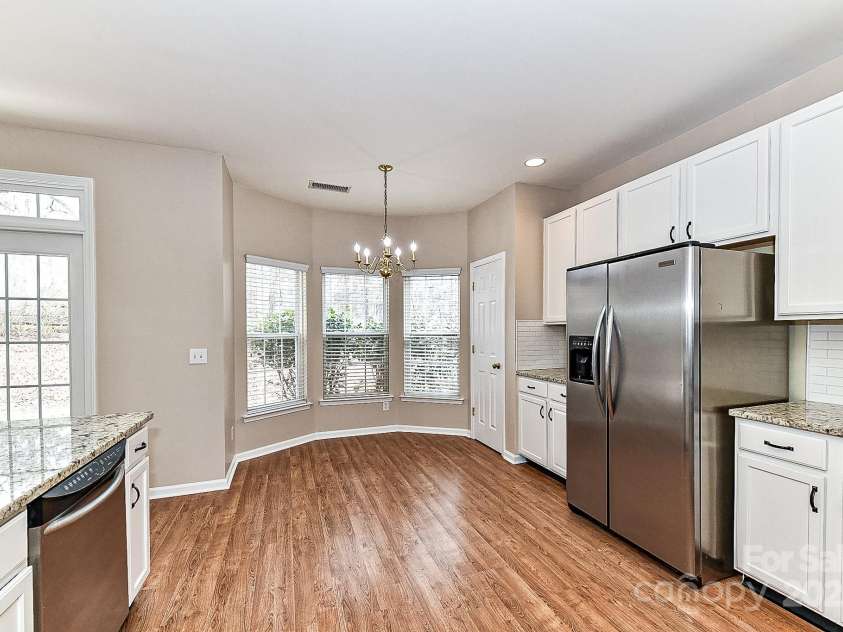 7713 Dunoon Lane, Charlotte, NC 28269.  MLS# CAR4223130, YatesRealty ID 8154. 