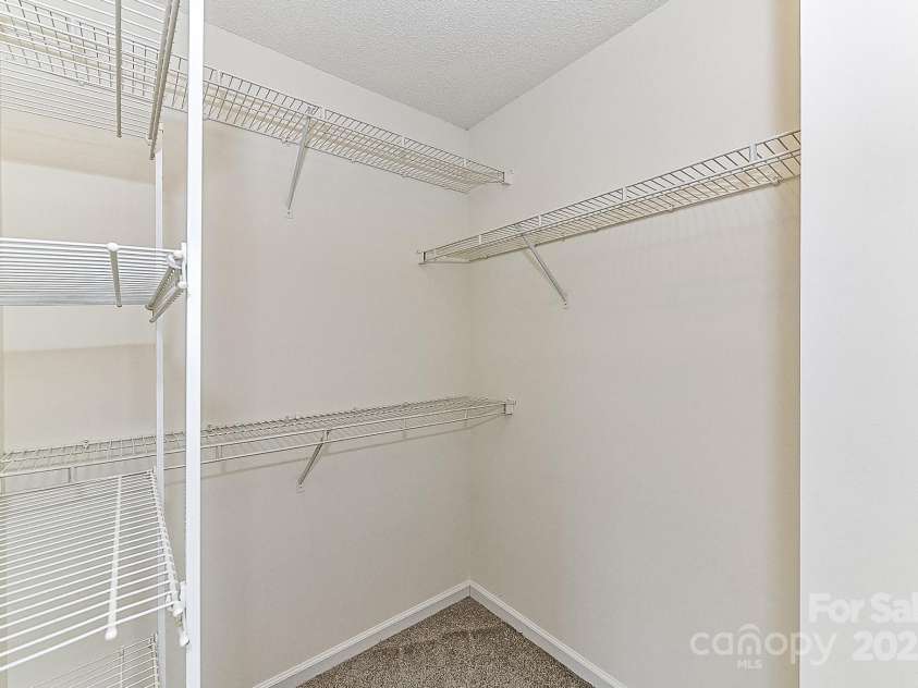 7713 Dunoon Lane, Charlotte, NC 28269.  MLS# CAR4223130, YatesRealty ID 8154. 