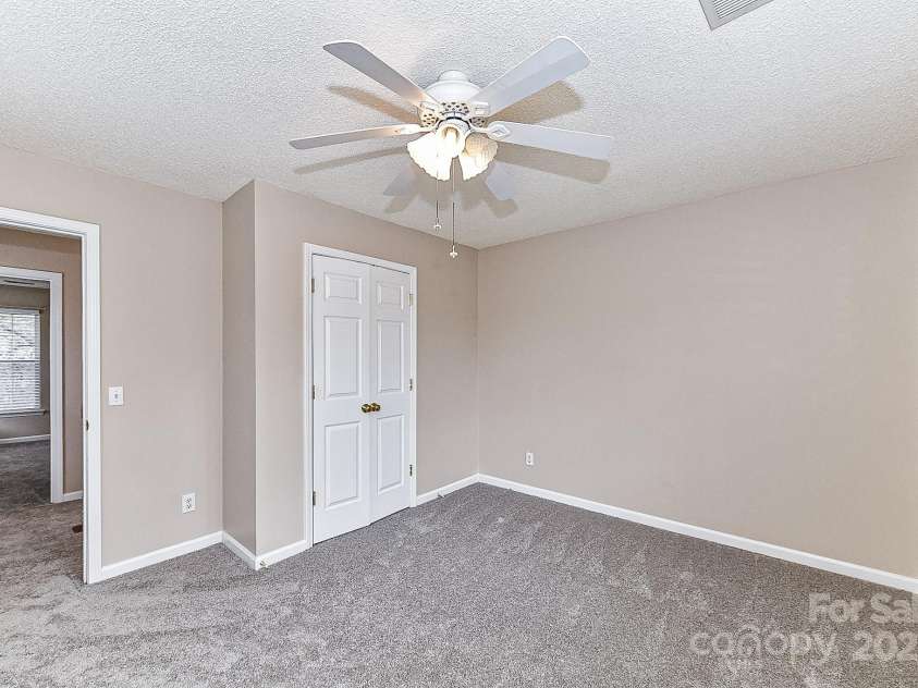 7713 Dunoon Lane, Charlotte, NC 28269.  MLS# CAR4223130, YatesRealty ID 8154. 