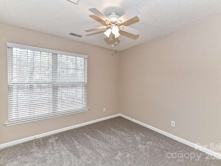 7713 Dunoon Lane, Charlotte, NC 28269.  MLS# CAR4223130, YatesRealty ID 8154. 