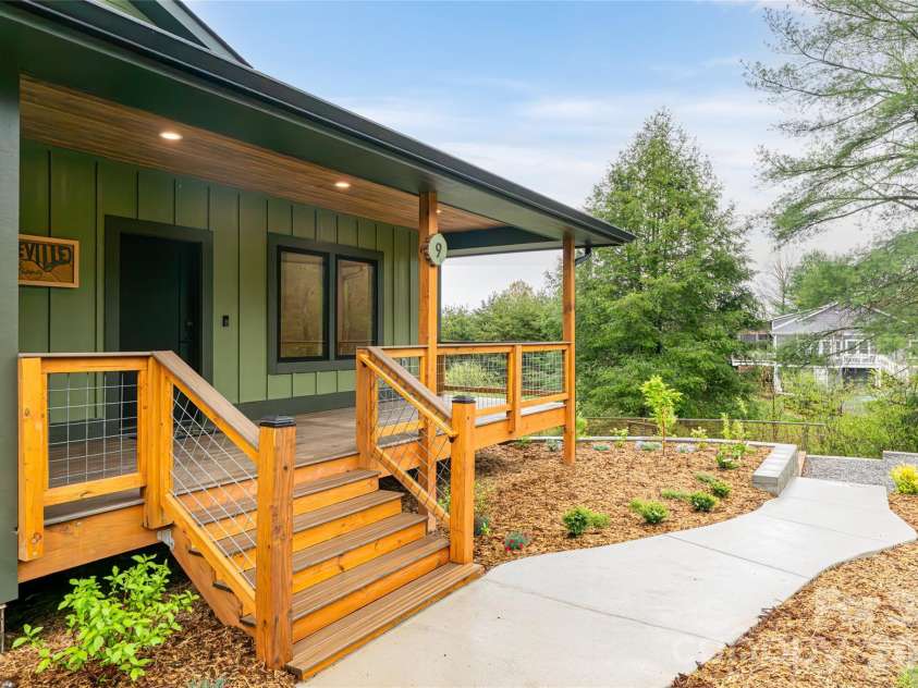 9 Ginger Spice Trail, Weaverville, NC 28787.  MLS# CAR4363754, YatesRealty ID 8154. 