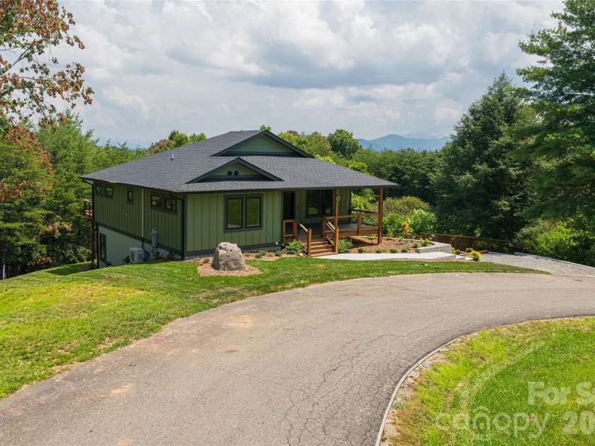 9 Ginger Spice Trail, Weaverville, NC 28787.  MLS# CAR4363754, YatesRealty ID 8154. 