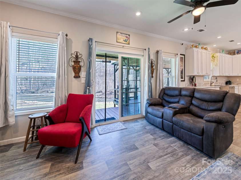 21 Swift Stream Lane, Waynesville, NC 28785.  MLS# CAR4227039, YatesRealty ID 8155. 