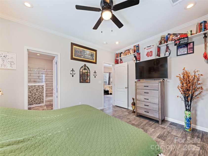 21 Swift Stream Lane, Waynesville, NC 28785.  MLS# CAR4227039, YatesRealty ID 8155. 