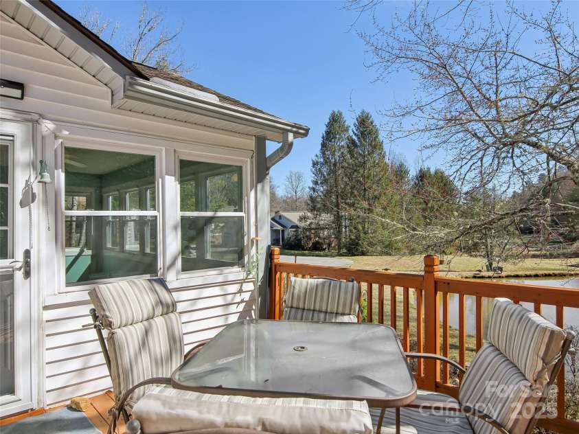 48 Teal Court, Brevard, NC 28712.  MLS# CAR4216541, YatesRealty ID 8156. 