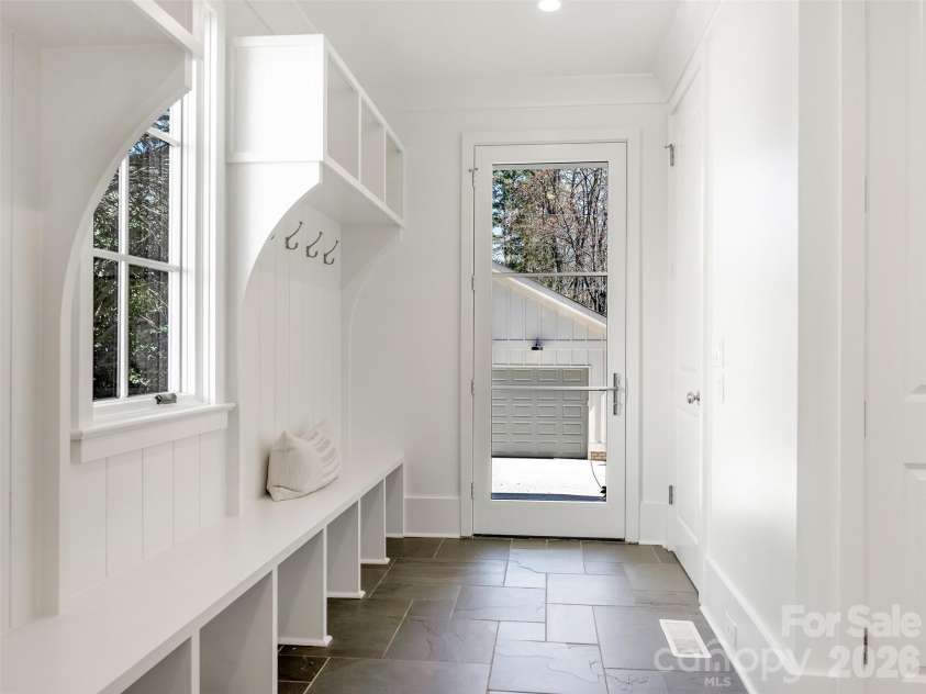 6740 Newhall Road, Charlotte, NC 28270.  MLS# CAR4394590, YatesRealty ID 8156. Drop Zone