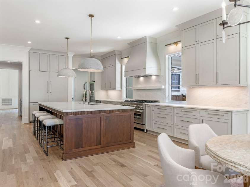 6740 Newhall Road, Charlotte, NC 28270.  MLS# CAR4394590, YatesRealty ID 8156. Kitchen
