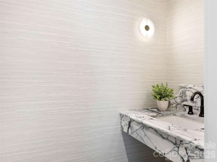 6740 Newhall Road, Charlotte, NC 28270.  MLS# CAR4394590, YatesRealty ID 8156. Powder Room